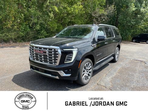Used 2025 GMC Yukon XL Denali AWD/4WD image 1