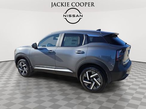 New 2026 Nissan Kicks SV w/ SV Premium Package FWD image 3