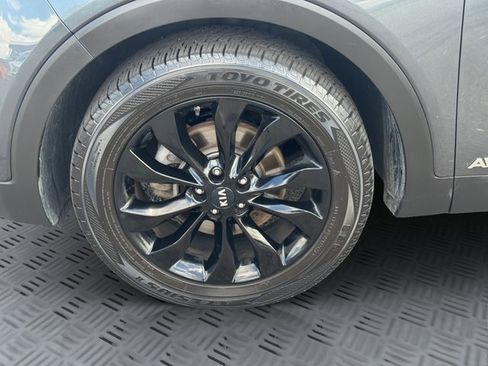 Used 2020 Kia Sorento EX image 26