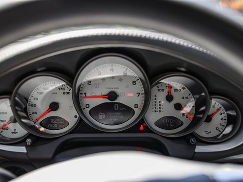Used 2006 Porsche 911 Carrera S RWD image 27