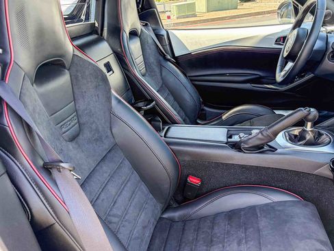 Used 2019 MAZDA MX-5 Miata RF Club w/ Brembo/BBS Recaro Package RWD image 15