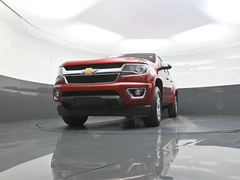 Used 2015 Chevrolet Colorado LT w/ Luxury Package image 10