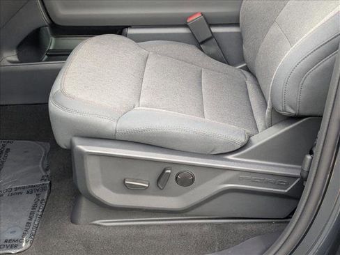 New 2025 Ford Expedition Active RWD image 4