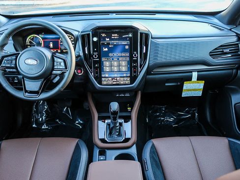 New 2025 Subaru Forester Touring image 12