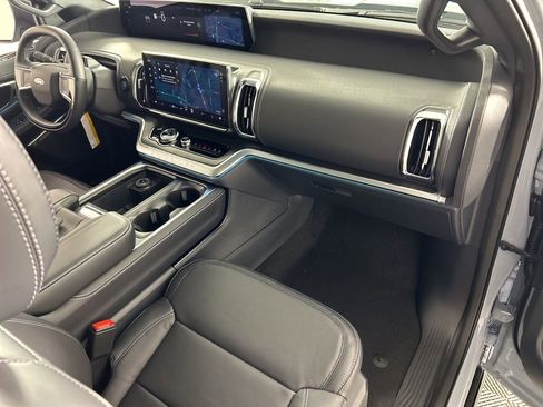 New 2025 Ford Expedition Max Platinum w/ Stealth Performance Package image 26