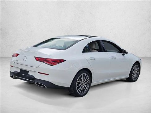 Used 2023 Mercedes-Benz CLA 250 image 5