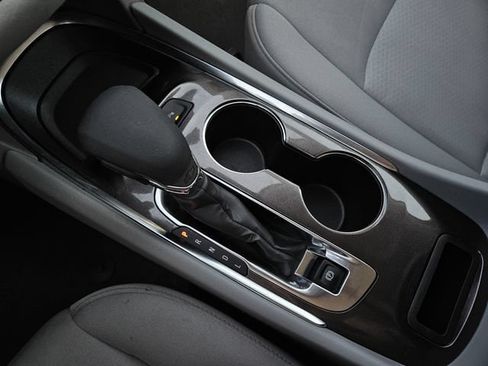Used 2025 Chevrolet Malibu LT FWD image 20