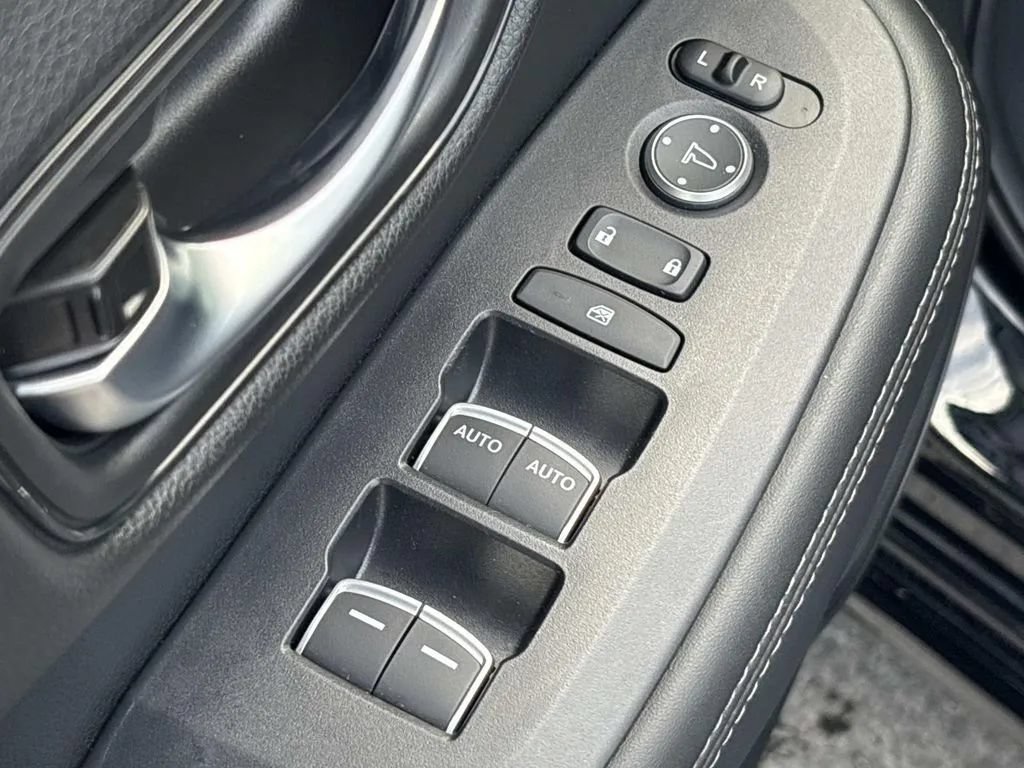 Used 2026 Honda HR-V EX-L image 27