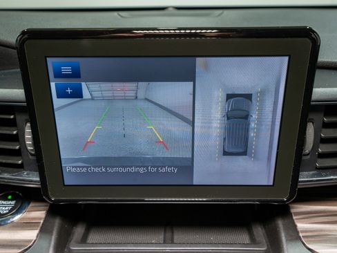 Used 2020 Ford Explorer Limited image 23