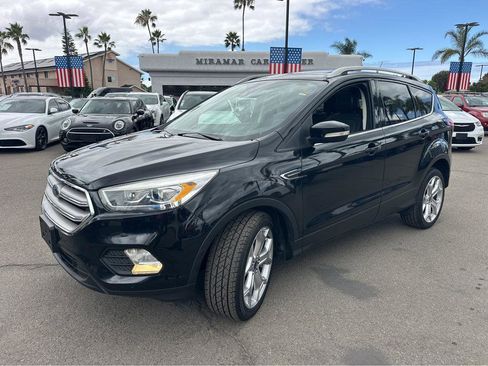Used 2019 Ford Escape Titanium FWD image 11