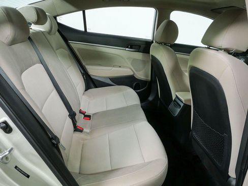 Used 2017 Hyundai Elantra Value Edition FWD image 20
