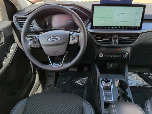 Certified 2026 Ford Escape SE FWD image 11