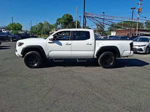 Used 2021 Toyota Tacoma TRD Pro AWD/4WD image 9