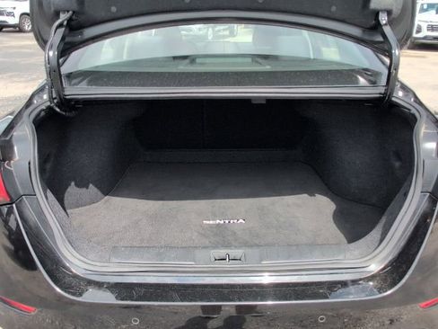Used 2024 Nissan Sentra SV FWD image 9