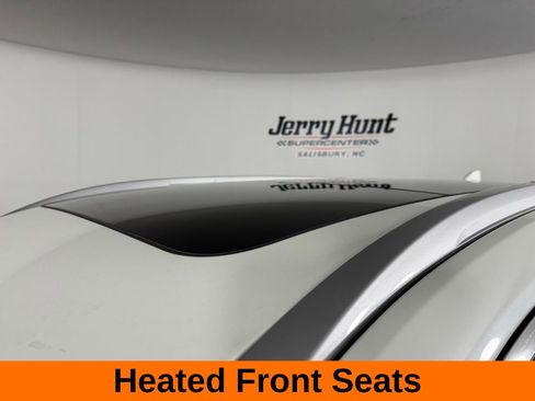 Used 2023 Nissan Rogue SL w/ SL Premium Package image 13