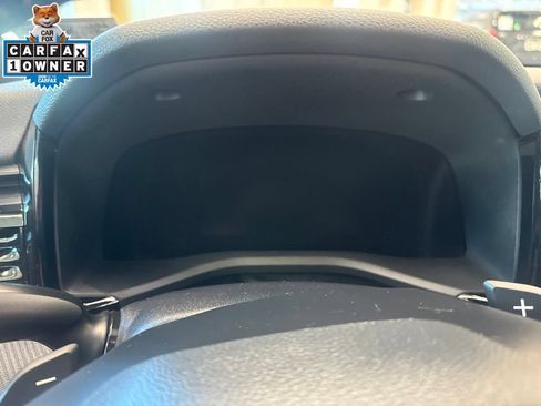 Used 2025 Toyota Camry SE w/ Convenience Package FWD image 4