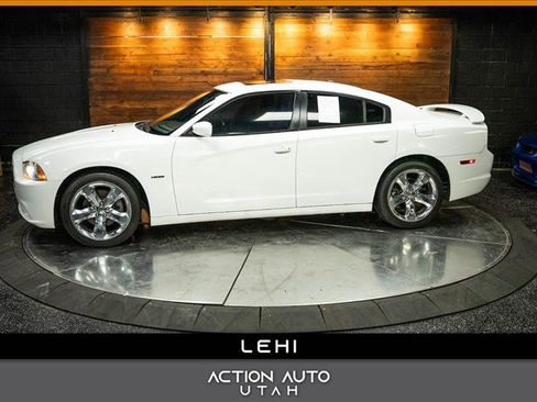 Used 2011 Dodge Charger R/T image 1