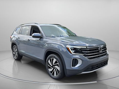 Used 2026 Volkswagen Atlas SE FWD image 7