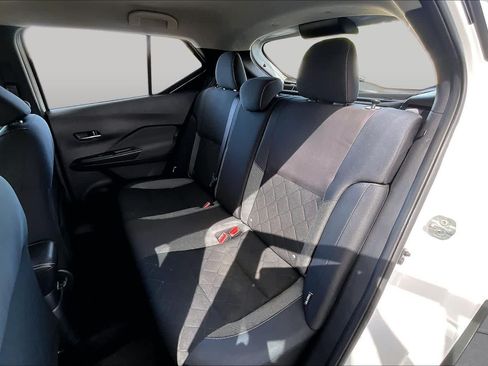 Certified 2020 Nissan Kicks SV FWD image 19