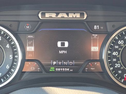 Used 2022 RAM 1500 Laramie AWD/4WD image 29