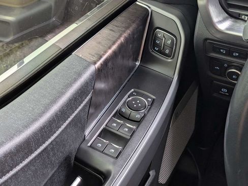 Used 2021 Ford F150 Lariat AWD/4WD image 18