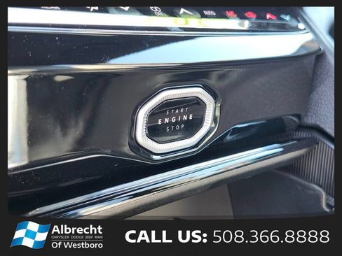 Used 2026 Jeep Grand Cherokee L Limited w/ Limited Altitude Package AWD/4WD image 27
