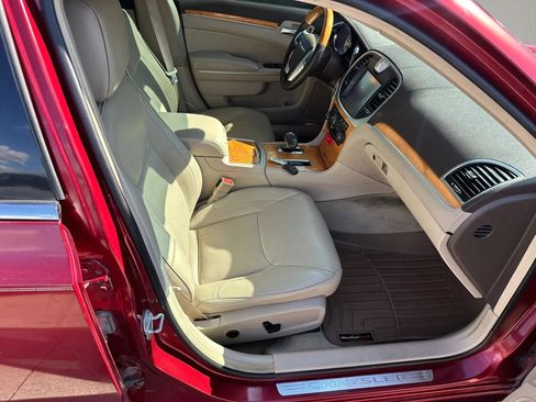 Used 2014 Chrysler 300 C RWD image 18