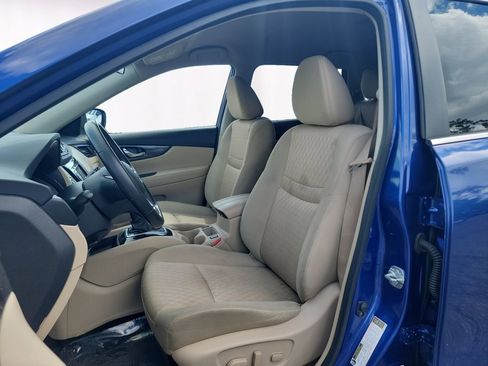 Used 2019 Nissan Rogue SV AWD/4WD image 9