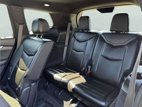 Used 2023 Cadillac XT6 Luxury FWD image 42