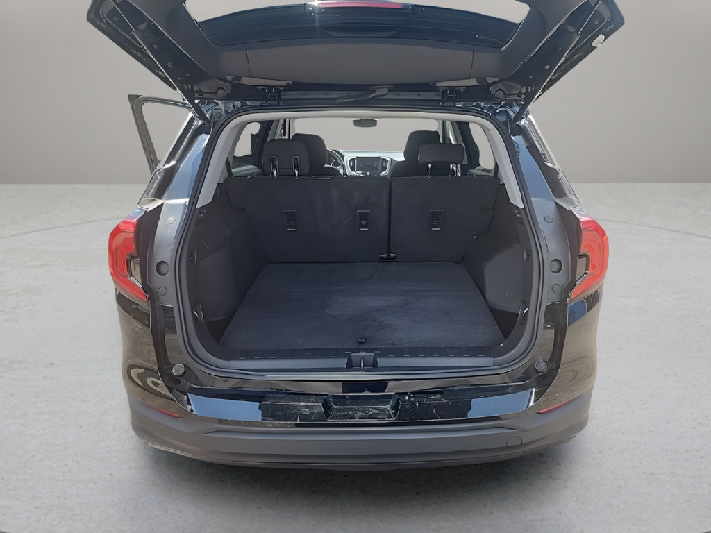 Used 2020 GMC Terrain SLE w/ Driver Convenience Package FWD image 18
