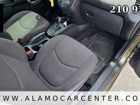 Used 2013 Kia Soul FWD image 15