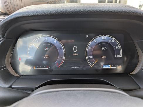 Used 2024 Jeep Grand Cherokee Limited image 22