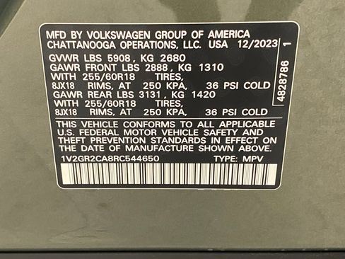 Used 2024 Volkswagen Atlas Peak Edition SEL image 21