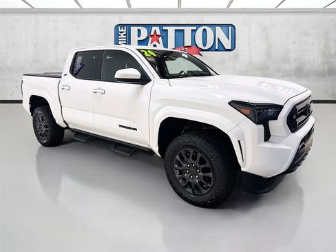 Used 2024 Toyota Tacoma SR5 image 1