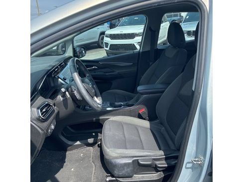 Used 2023 Chevrolet Bolt LT w/ Driver Confidence Package FWD image 5