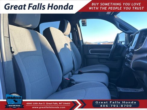 Used 2024 RAM 2500 Big Horn image 30