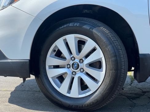 Used 2017 Subaru Outback 2.5i Premium AWD/4WD image 48