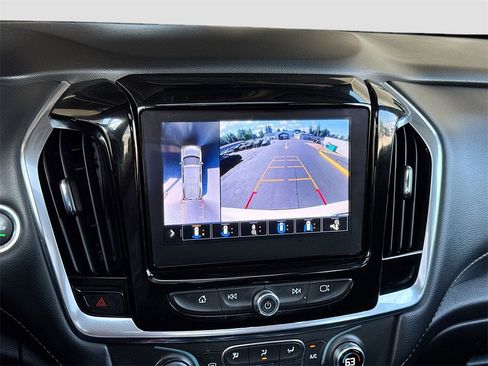 Used 2021 Chevrolet Traverse RS image 20
