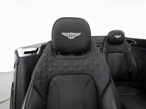 Used 2020 Bentley Continental GT V8 image 50