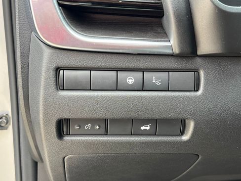 Used 2021 Nissan Rogue Platinum image 28