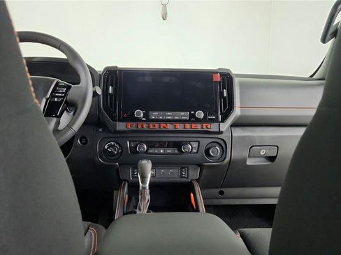Certified 2026 Nissan Frontier PRO-4X w/ Tow Package AWD/4WD image 18