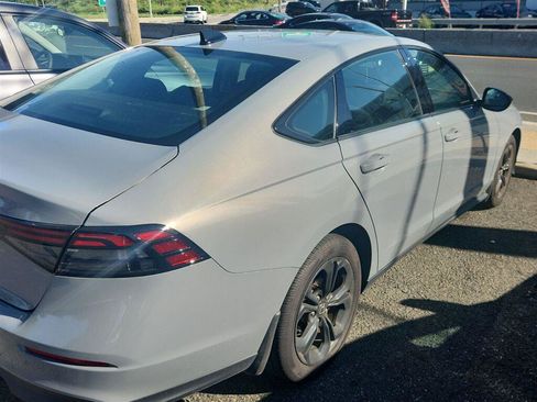 Used 2025 Honda Accord SE image 3
