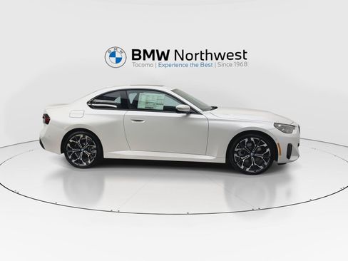 New 2026 BMW 230i xDrive Coupe w/ Premium Package AWD/4WD image 5
