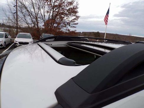 Used 2022 Subaru Outback Limited image 16