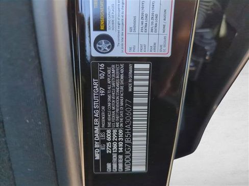 Used 2017 Mercedes-Benz S 63 AMG 4MATIC Sedan image 29