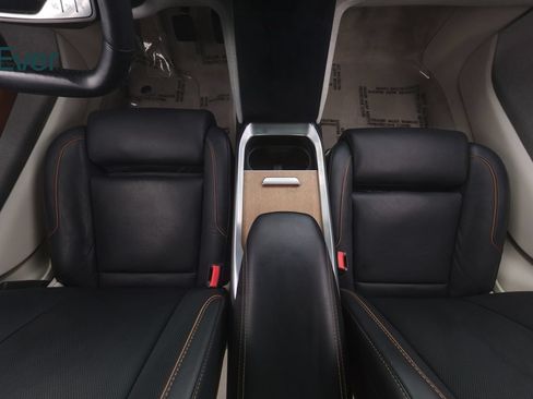 Used 2023 Lucid Air Touring AWD/4WD image 27