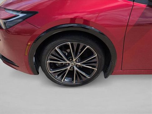 Used 2024 Toyota Prius XLE FWD image 20