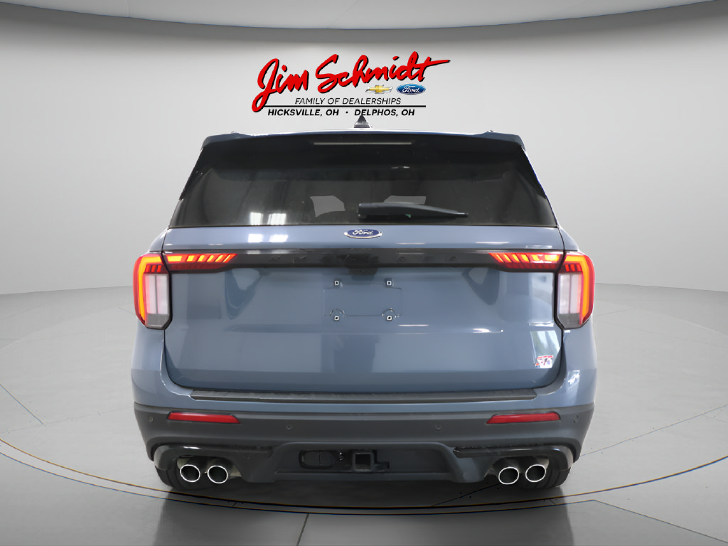 Used 2025 Ford Explorer ST AWD/4WD image 5