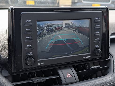 Certified 2021 Toyota RAV4 LE image 28