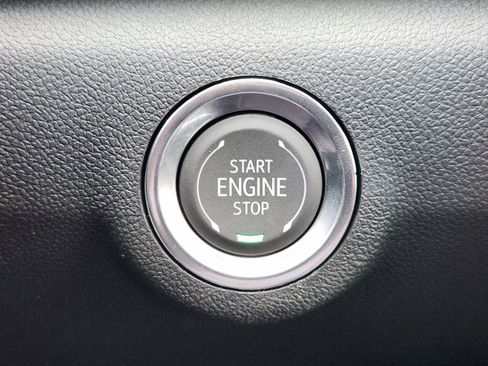 New 2026 GMC Terrain Denali w/ LPO, Floor Liner Package image 25